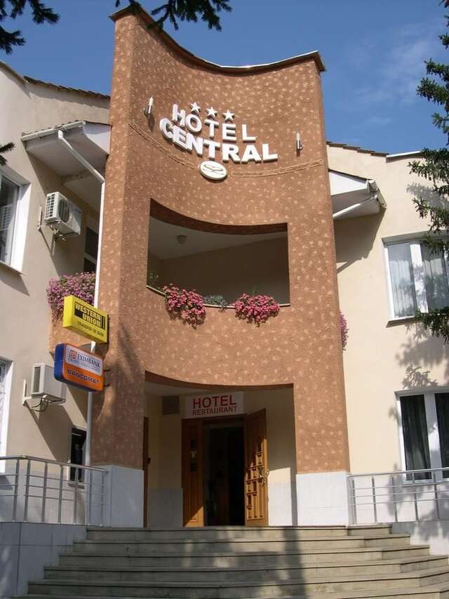Отель Central Hotel Сороки-3